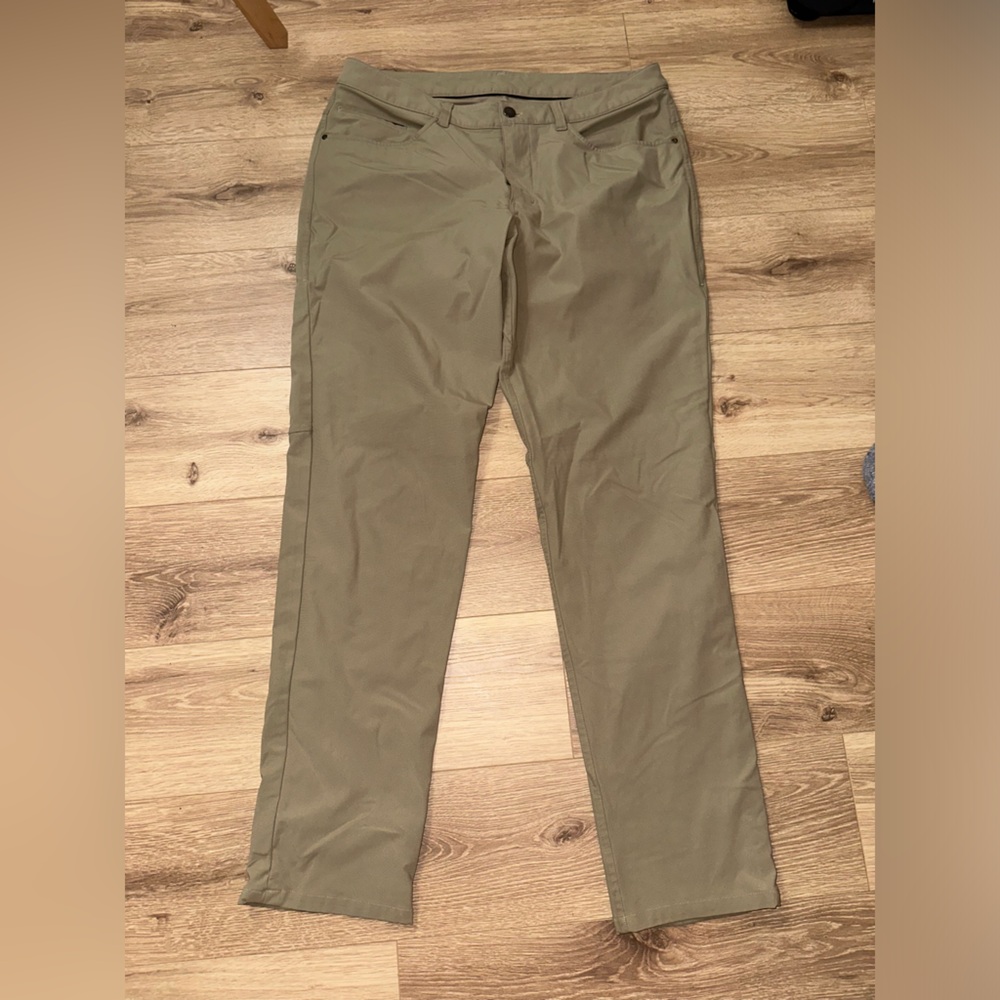 Lululemon - Men’s Pants - Size 34
